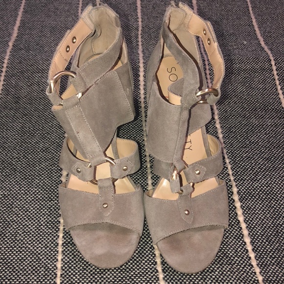 Pretty Soul Society Heels Size 8 1/2M - Picture 1 of 8